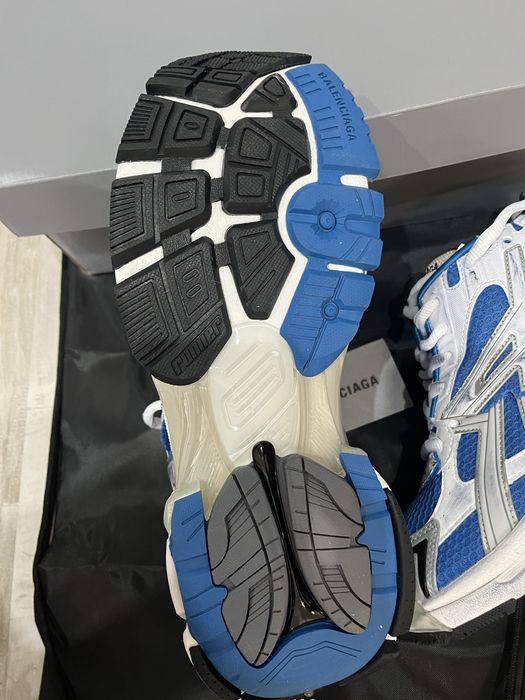 Blue balenciaga runner