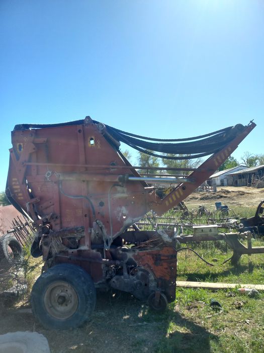 Рулон пресс подборщик