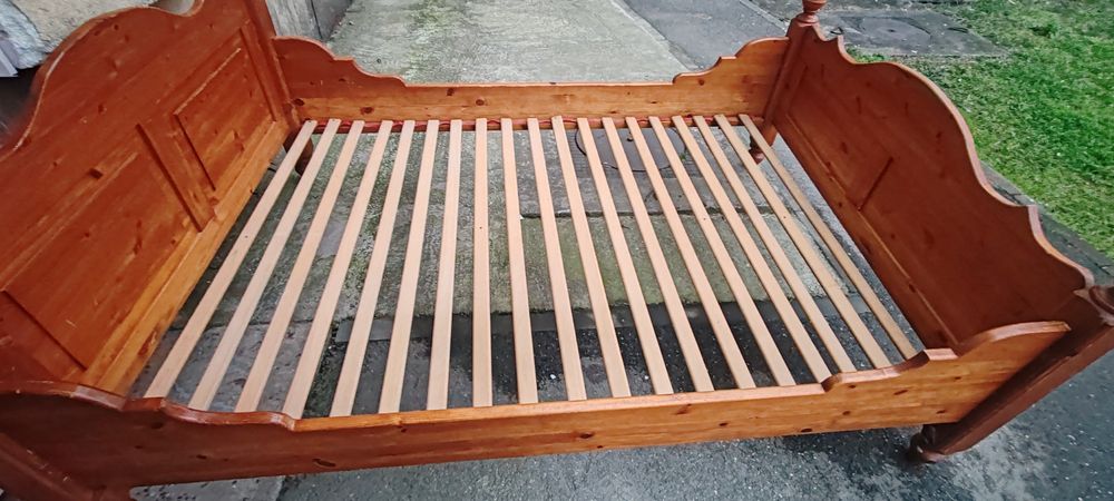 Dormitor lemn 140×200