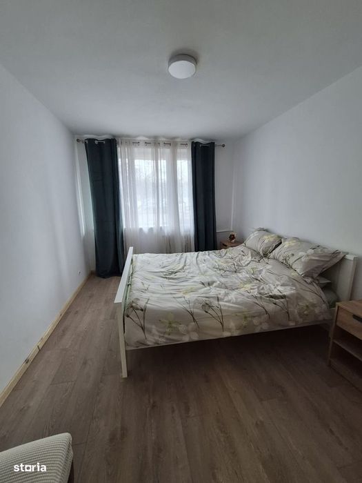 Apartament trei camere,semidecomandat , parter, Rovine, 112.000 Euro