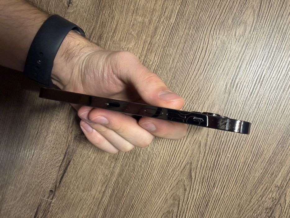 Iphone 13 pro 256gb в хорошем состоянии