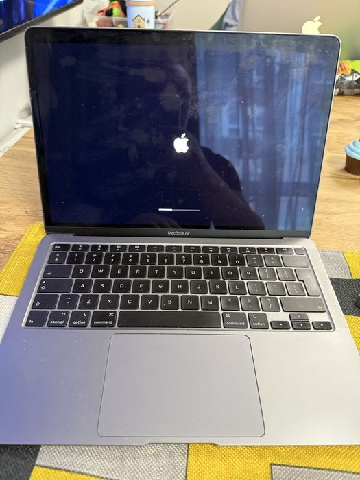 Macbook Air 2020 Retina Нова батерия