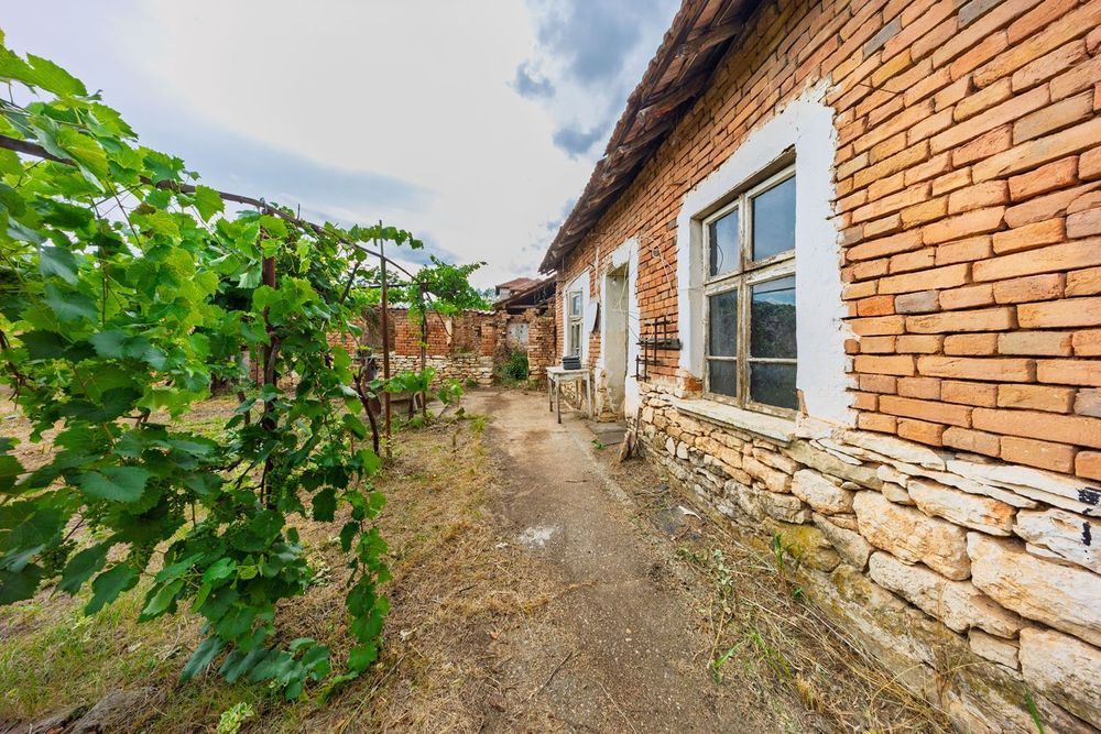 Продава се Къща в с. Пелишат, Област Плевен - 85 кв.м за 293 €/кв.м - Снимка #6