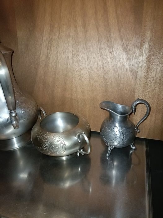 Vind setul alpaca argintata și diverse obiecte