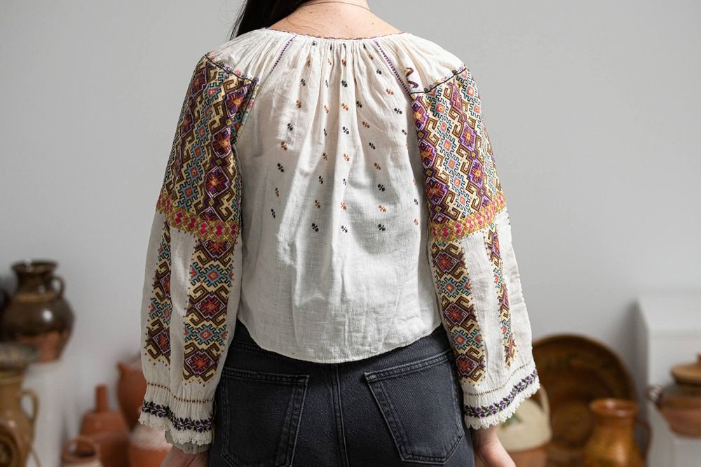 Ie/cămașă populară/traditional/cusut manual/folclor