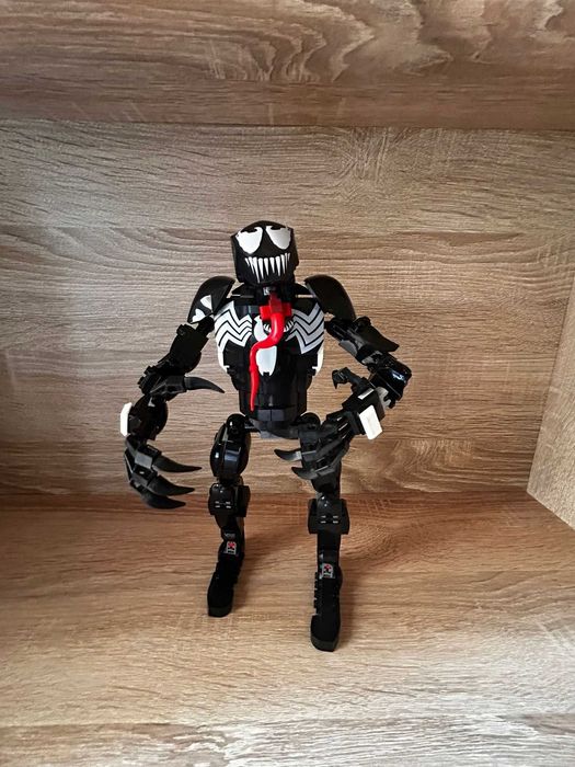 LEGO Super Heroes Spiderman Figurina Venom 76230, 297 piese
