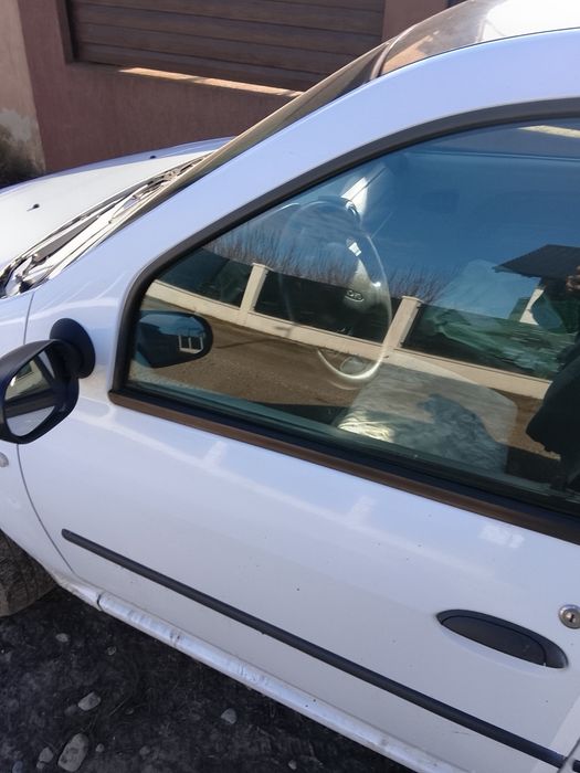 Dezmembrez Dacia Logan 1.5 DCI  radiat