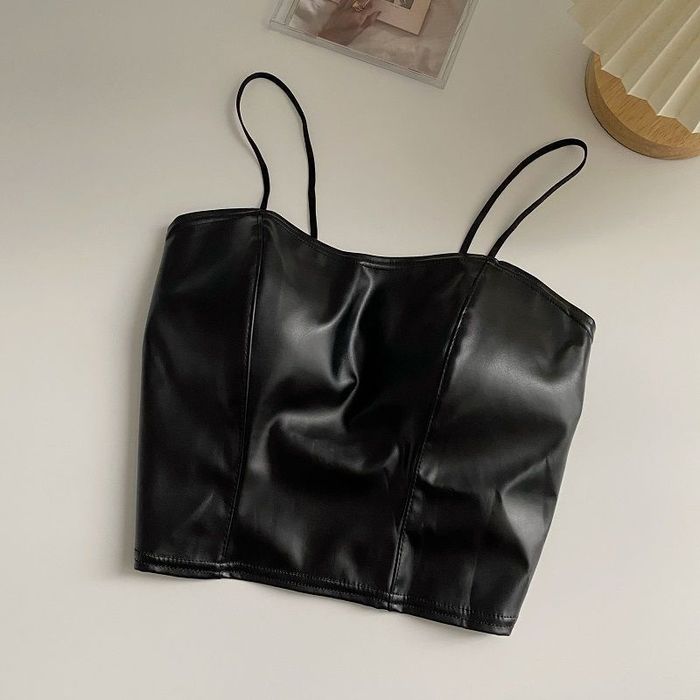 Женский короткий топ