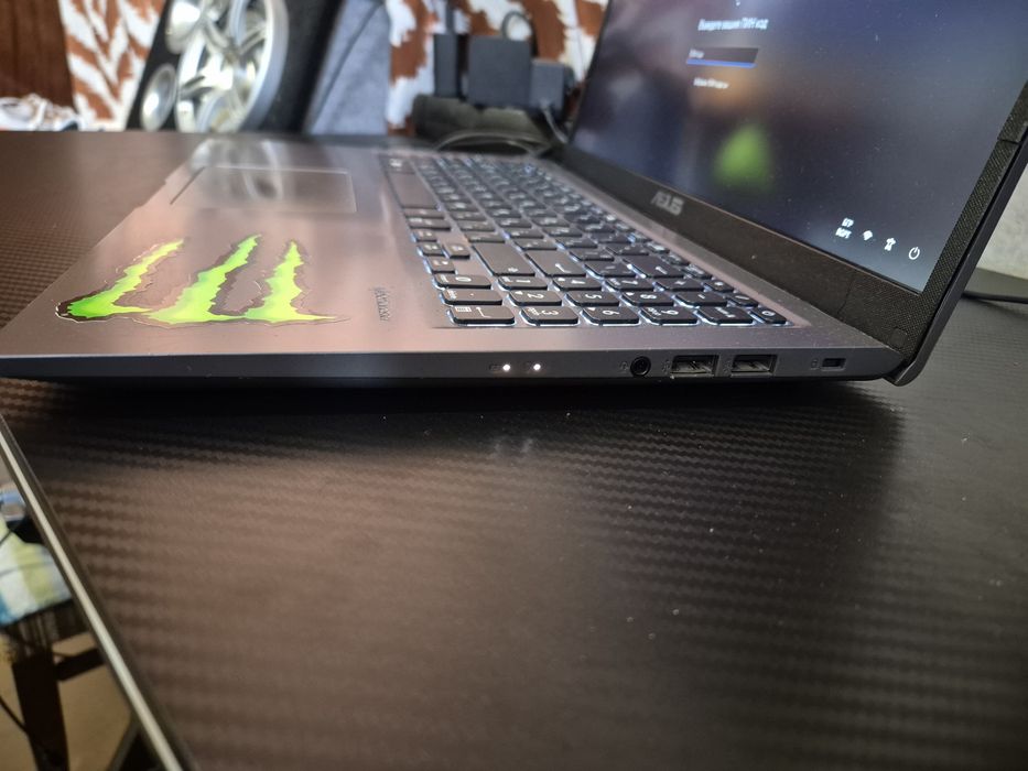 Лаптоп ASUS X515JA