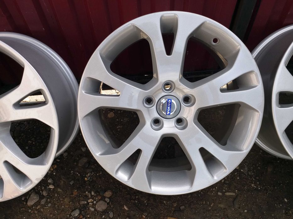 Jante R17 VOLVO C30 C70 S40 V50 S60 V60 V70 S80 Xc70 Model Talos
