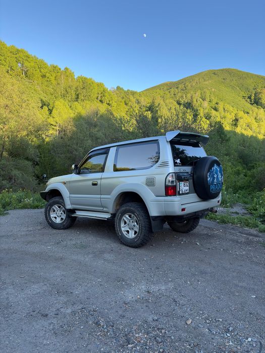 Toyota Land Cruiser Prado 90