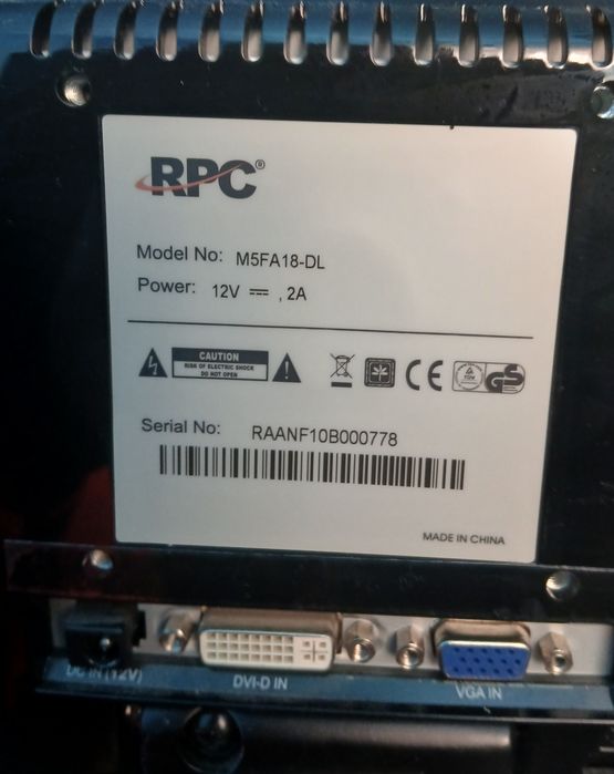 Vând urgent  monitor led 19 inchi  marca  RPC