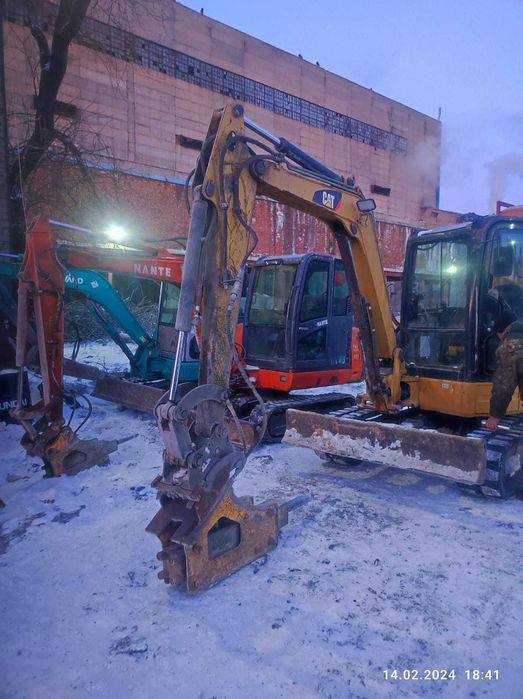 Мини экскаватор ковш + гидромолот + ямобур