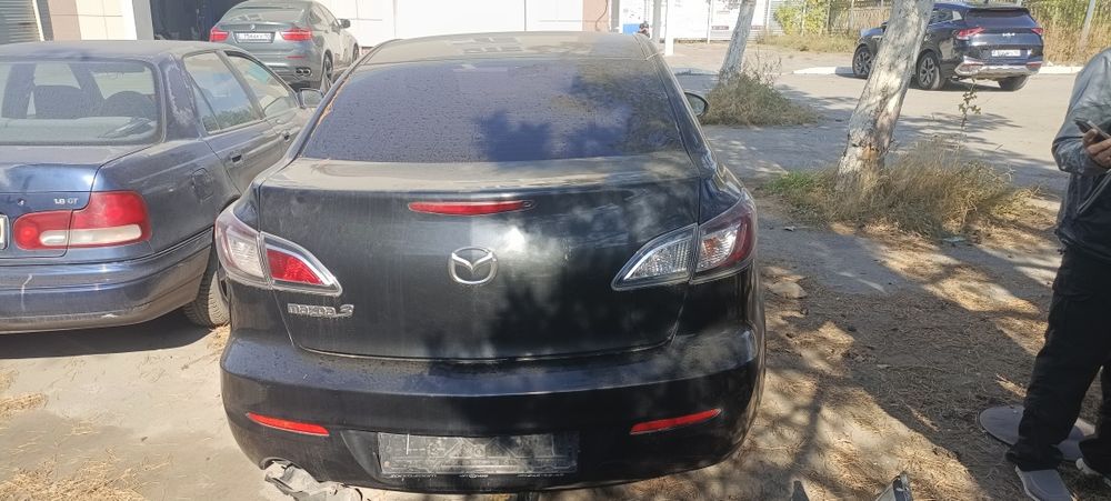 Продается Мазда 3 аварийная