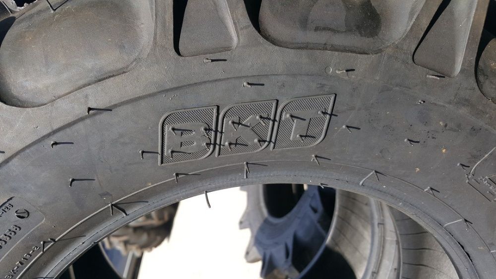 Cauciucuri noi 7-14 BKT pentru tractoare japoneze fata anvelope India