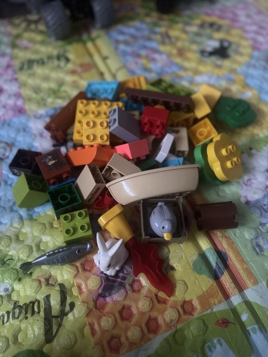 Lego Duplo 10907 - Animalele lumii, 121 piese + bonus piese