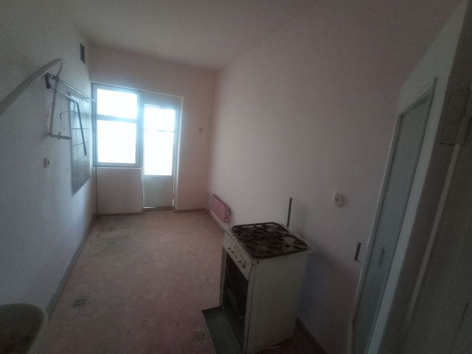 Qorakoʻl tumani 3 xonali uy sotiladi