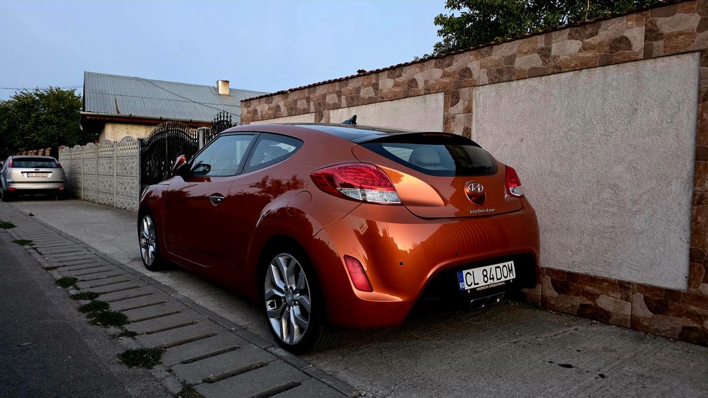 Hyundai Veloster