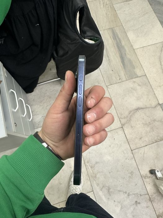 Iphone 15 pro max blue