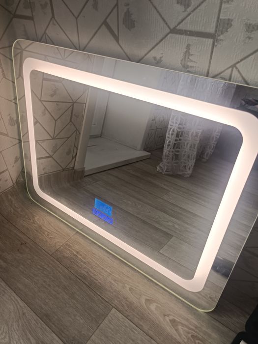 Умное зеркало настенное