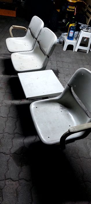 Скамейка уличная.