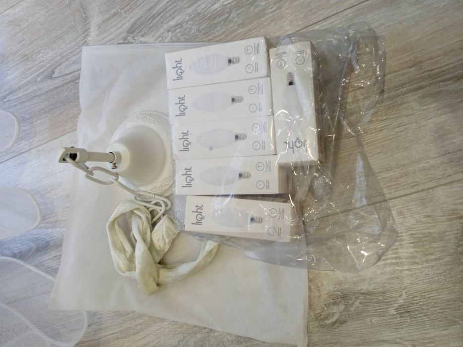 Люстра в зал.