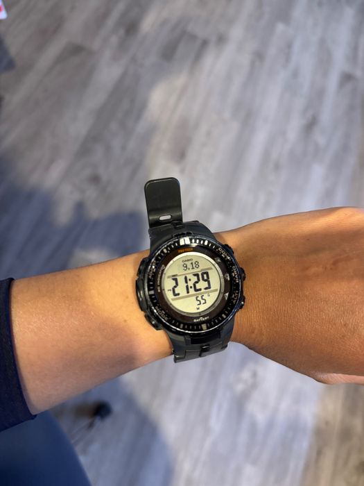 Часы Casio Pro Trek PRW-3000-1ER