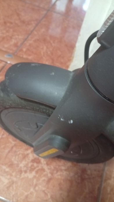 Vând trotineta electrica Xiaomi