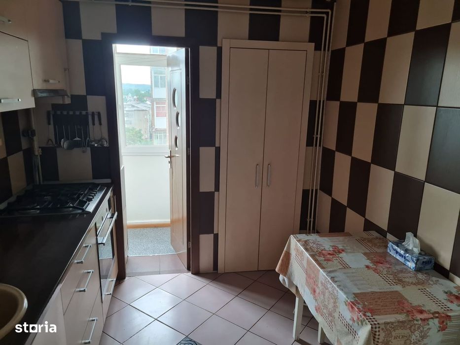 Închiriere apartament 3 camere, zona micro 4 Targoviste