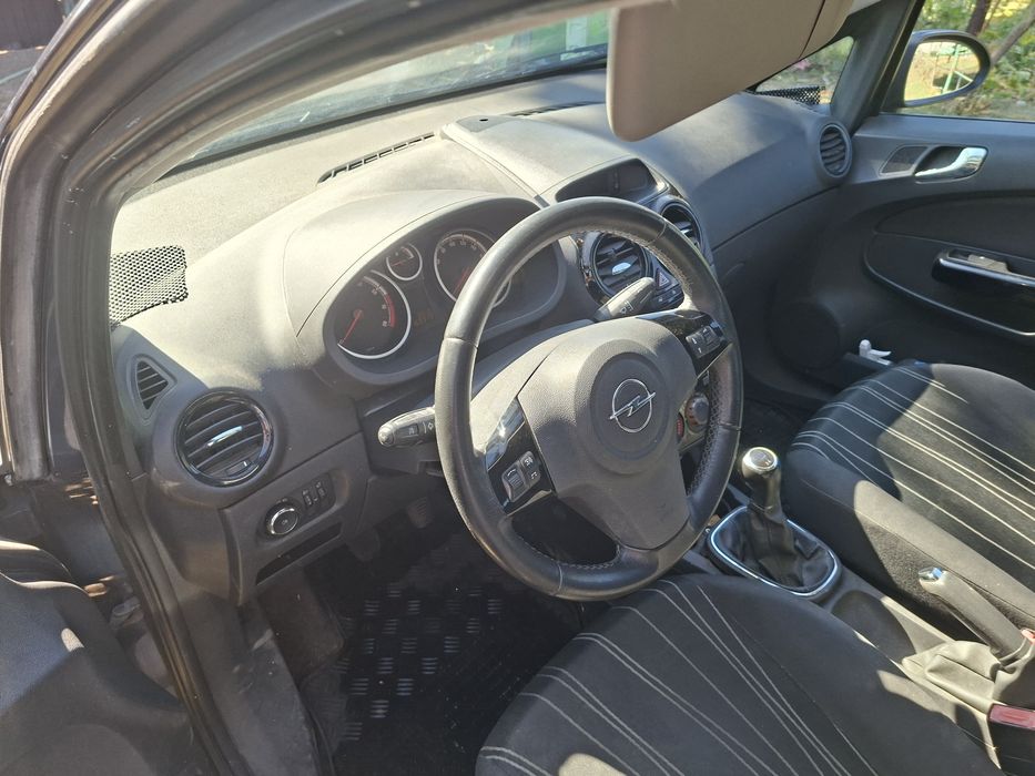 Opel Corsa D 2010