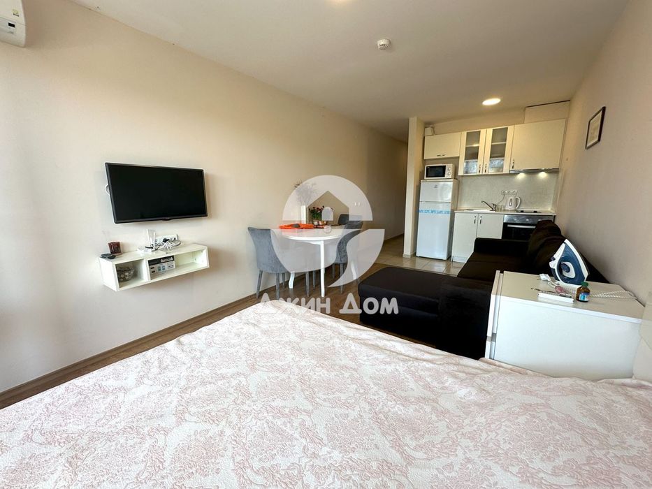 Продава се Едностаен апартамент в Свети Влас - 45 кв.м за 2043 €/кв.м - Снимка #1