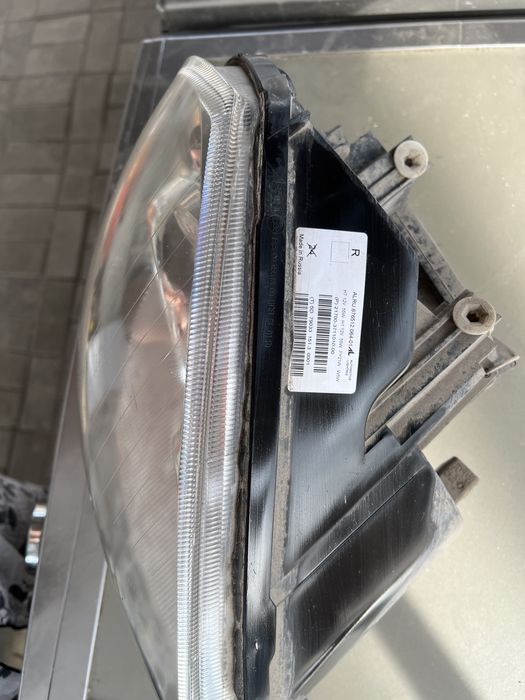 Фара Приора оригинал