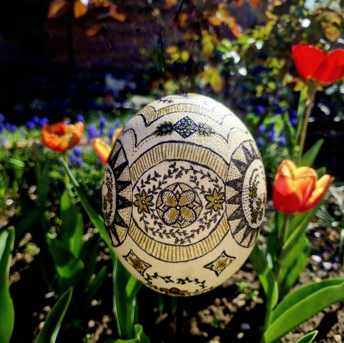 Ou de struț pictat manual