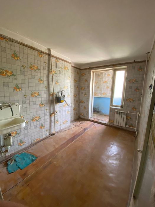 2 xonalik 3 etajdan kvartira Arzon narxda srochno sotiladi