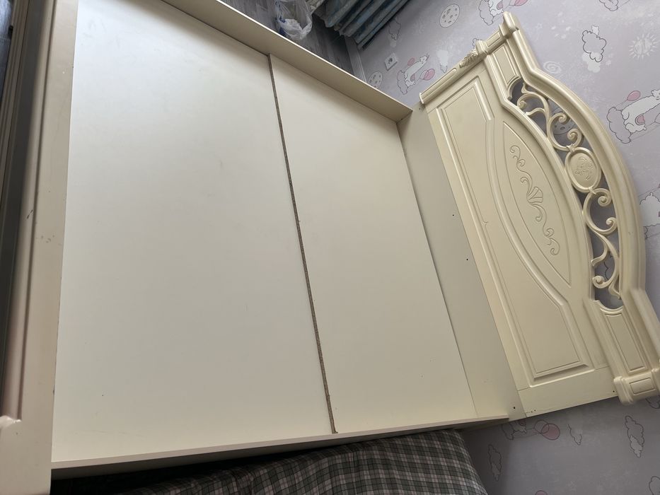 Кровать двуспальный