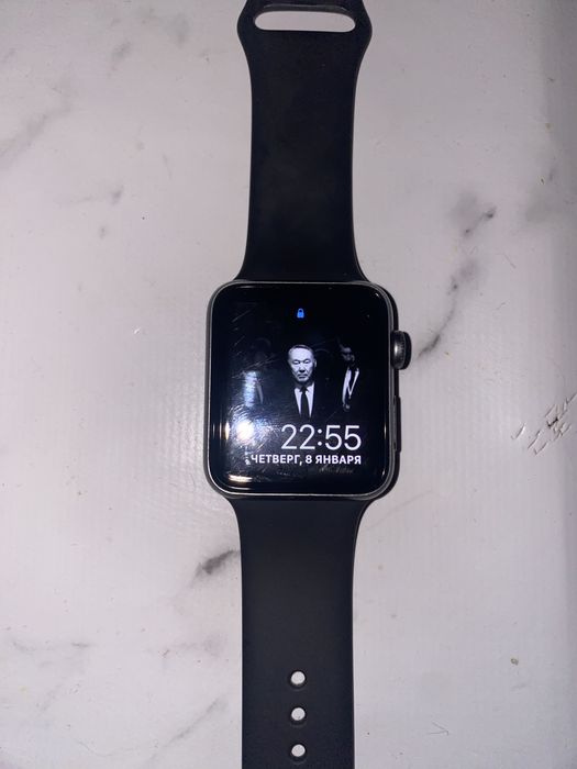 Apple часы SE 42 mm.