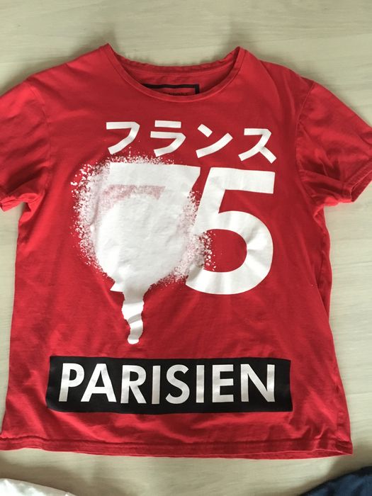 Vand set tricouri( M/L) de barbari.