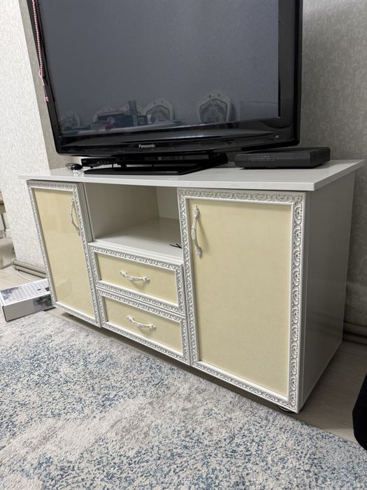 Продам тумбу (подставку )