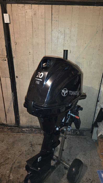 Продавам TOHATSU 20EFI в гаранция