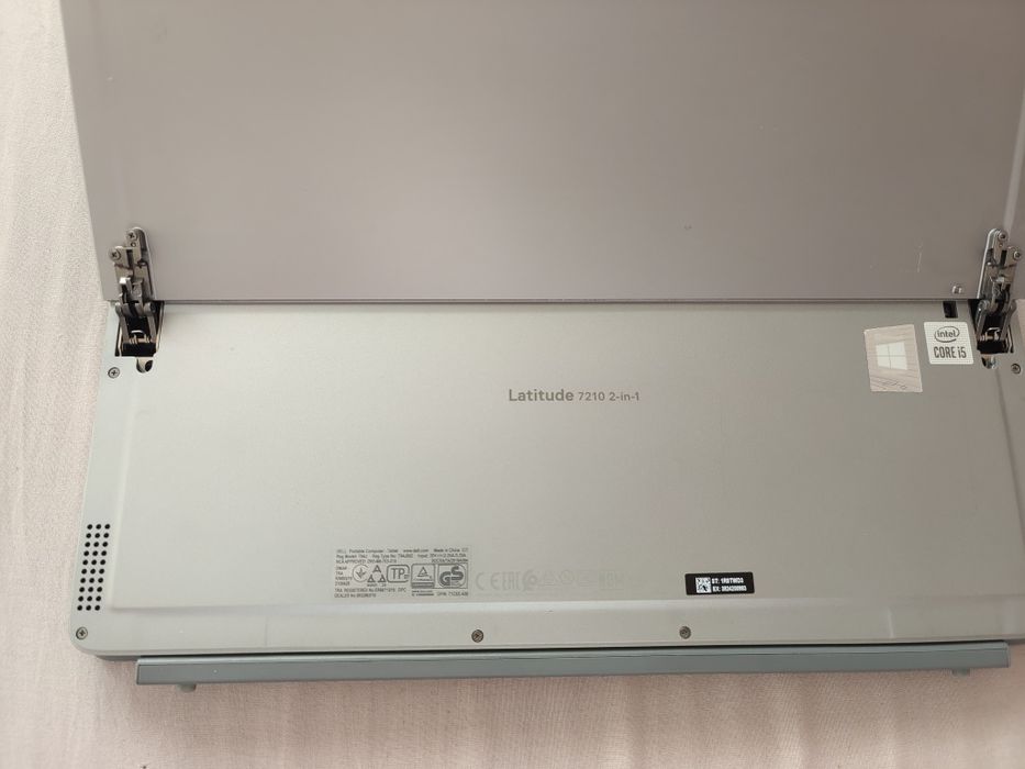 Dell latitude 7210 2in1 i5 10310u, 16gb ram, 256gb, windows 11