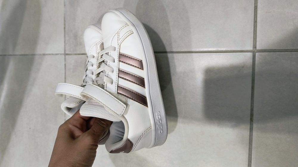 Маратонки за момиче