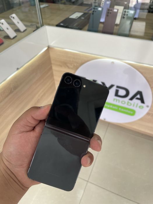Samsung filp 5 madeli idel holatda