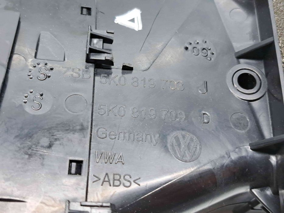 Grila aerisire stanga Volkswagen Golf 6 (5K1) GTD [Fabr 2009-2013] 5K