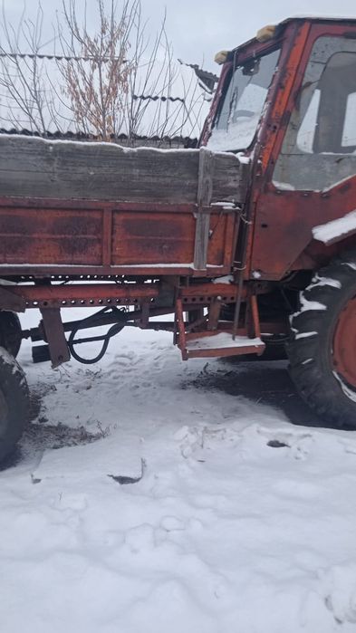 Продам трактор т16