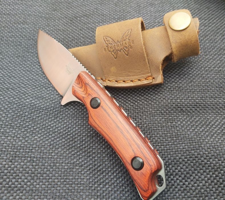 Ловен нож Benchmade HUNT малък с кожена кания