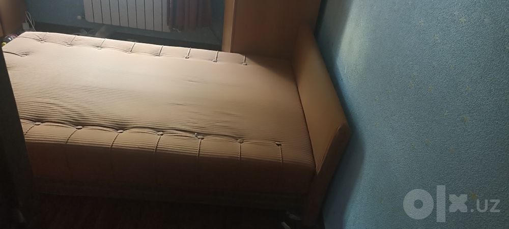 Продается добротная кравать с большим отсеком для хранения!