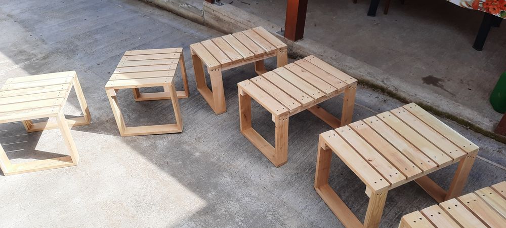 sezlong lemn 230 lei calitate   rezistenta    confort