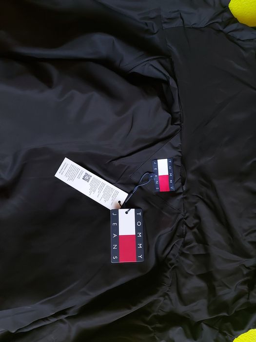 Tommy Hilfiger-S-Оригинално