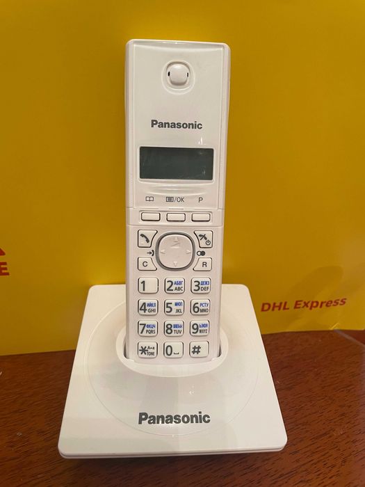 радиотелефон   Panasonic ,   белый почти новый