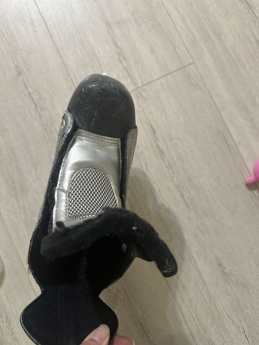 Коньки хоккейные детские